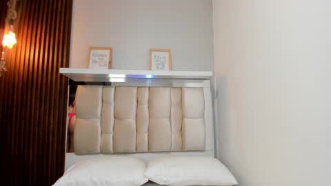 Lana     igauroraaaaaaaaa 1 online show from 02.21.25