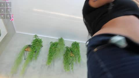 lana_lann online show from 01.22.25