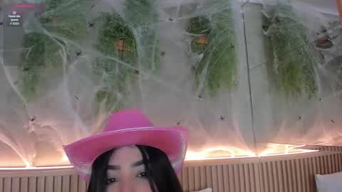 lana_lann online show from 10.11.25