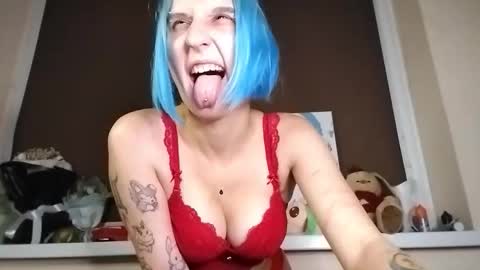 Snapshot of lana_tews chatting on 09.27.25 lana_tews online show from 09.27.25