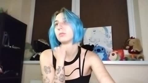 Snapshot of lana_tews chatting on 10.10.25 lana_tews online show from 10.10.25