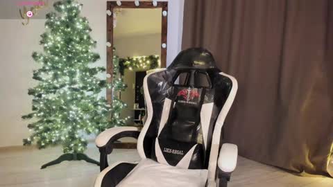 Lana online show from 12.11.24