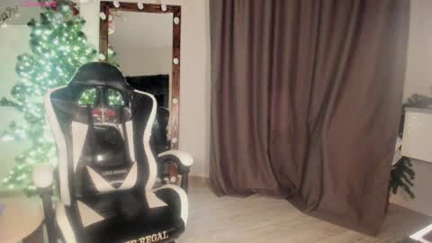 Lana online show from 02.05.25