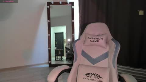 Lana online show from 10.02.25