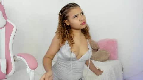 Snapshot of lanarouse1 chatting on 01.31.25 Lana online show from 01.31.25