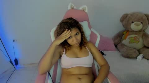 Snapshot of lanarouse1 chatting on 02.14.25 Lana online show from 02.14.25