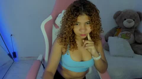 Snapshot of lanarouse1 chatting on 02.15.25 Lana online show from 02.15.25