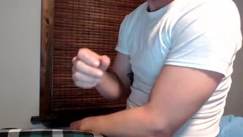 Snapshot of lancehardin chatting on 01.06.25 Lance online show from 01.06.25