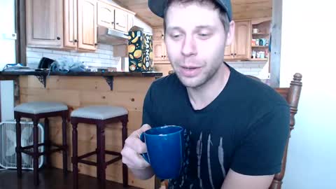 Snapshot of lancehardin chatting on 01.14.25 Lance online show from 01.14.25