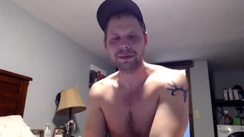 Snapshot of lancehardin chatting on 03.06.25 Lance online show from 03.06.25