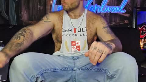 Snapshot of lancehardwood222 chatting on 01.04.25 LANCE online show from 01.04.25