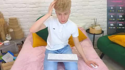 Snapshot of landel_boy chatting on 03.07.25 Lanny online show from 03.07.25