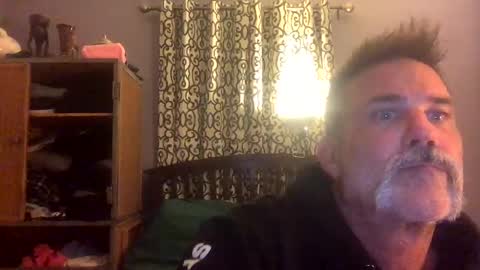 Snapshot of landlord1612 chatting on 11.04.25 landlord1612 online show from 11.04.25