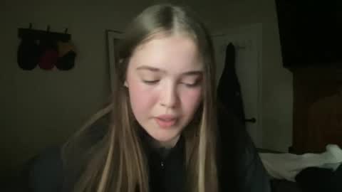 Snapshot of lanelizzie348 chatting on 04.07.26 lanelizzie348 online show from 04.07.26