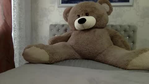 langoria online show from 04.08.26