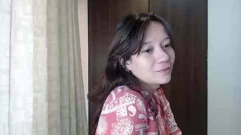 Snapshot of lanna_mills chatting on 06.24.26 Lanna online show from 06.24.26