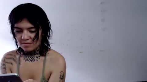 Snapshot of lannie_gonzales chatting on 12.26.24 LANNIE online show from 12.26.24