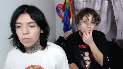 Snapshot of lannie_gonzales chatting on 12.29.24 LANNIE online show from 12.29.24