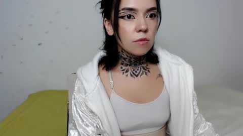 Snapshot of lannie_gonzales chatting on 01.30.25 LANNIE online show from 01.30.25