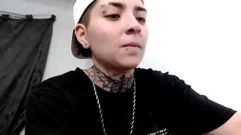 Snapshot of lannie_gonzales chatting on 03.05.25 LANNIE online show from 03.05.25