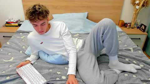 Fandi online show from 12.10.24