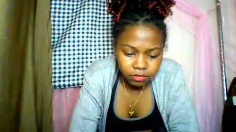 Snapshot of lara_belle chatting on 06.11.26 lara_belle online show from 06.11.26