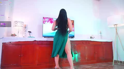 Hello Guys I am Lara Giraldo  WELCOME To my room online show from 10.17.25