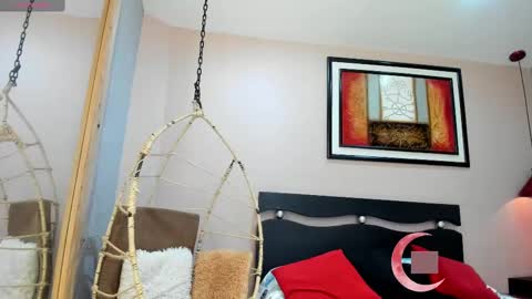      700  200   online show from 02.22.25