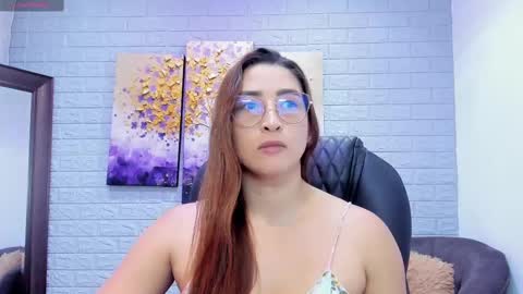      700  200   online show from 03.04.25