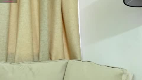      700  200   online show from 10.05.25