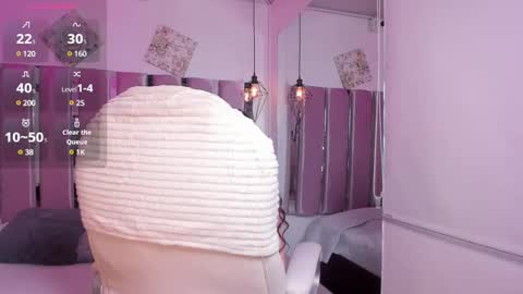 Laura online show from 02.18.25