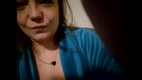 Snapshot of laraa333 chatting on 01.19.25 Little online show from 01.19.25