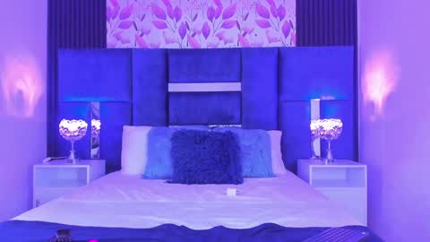 Lara online show from 12.30.24