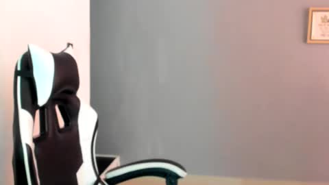 Snapshot of laracat18 chatting on 07.15.26 Lara online show from 07.15.26