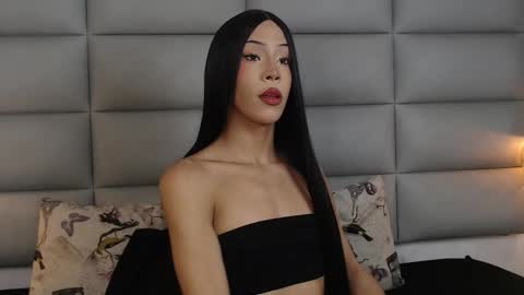 lara online show from 02.28.25