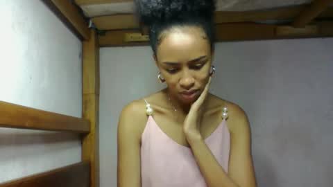 Snapshot of larah98 chatting on 02.11.26 larah98 online show from 02.11.26