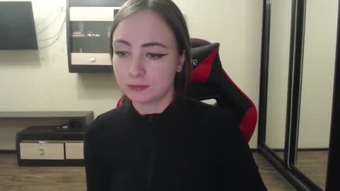 Snapshot of laralianna chatting on 02.09.25 Laralianna online show from 02.09.25