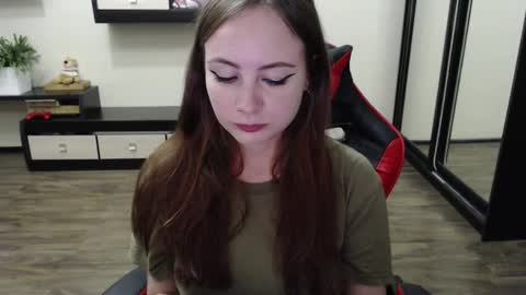 Snapshot of laralianna chatting on 09.08.25 Laralianna online show from 09.08.25