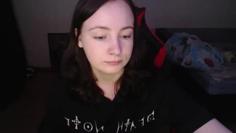 Snapshot of laralianna chatting on 12.14.25 Laralianna online show from 12.14.25