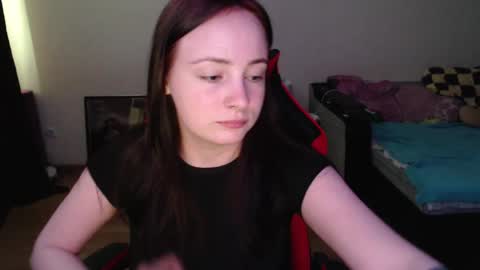 Laralianna online show from 04.22.26