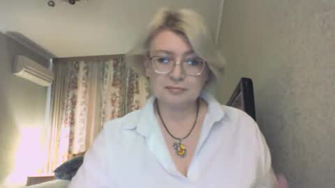 laramrs online show from 12.14.25