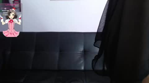 Snapshot of laramucci chatting on 01.09.26 laramucci online show from 01.09.26