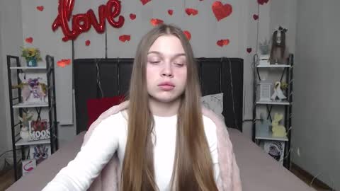 LaraPika online show from 02.04.26