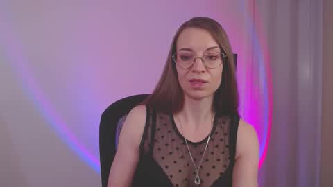 Snapshot of larawintersxxx chatting on 05.09.26 larawintersxxx online show from 05.09.26