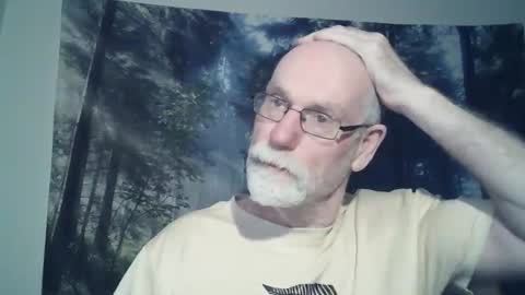 Larbie online show from 01.04.25