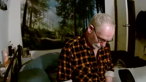 Larbie online show from 10.21.25