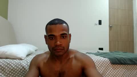 Snapshot of larenz_tate chatting on 05.25.26 larenz_tate online show from 05.25.26