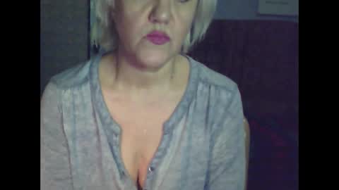 larisaq4ugo24 online show from 01.22.25