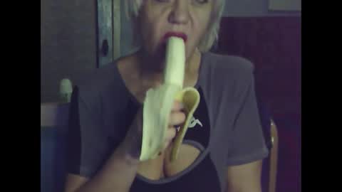 larisaq4ugo24 online show from 02.03.25