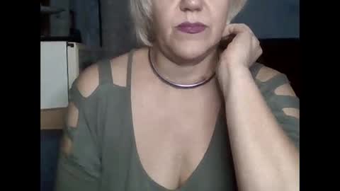 larisaq4ugo24 online show from 12.14.25